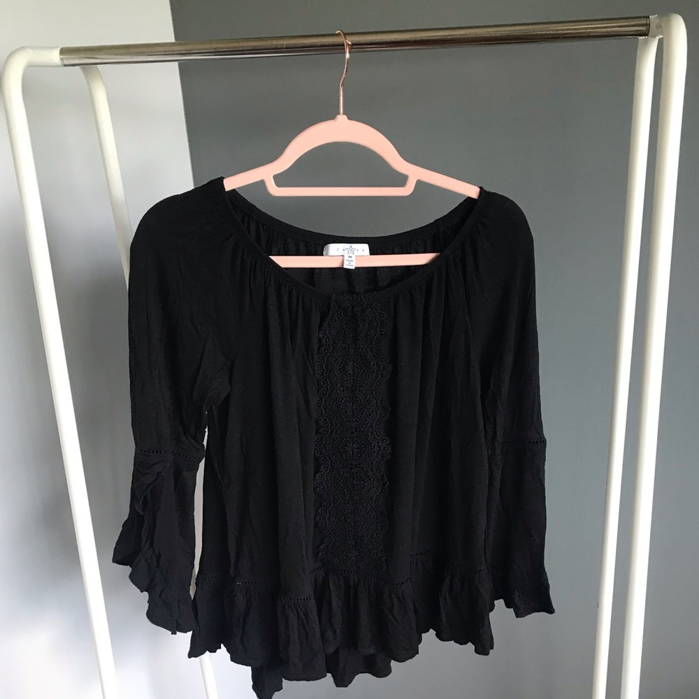 ¾ Sleeve Black Flowy Sleeve Top